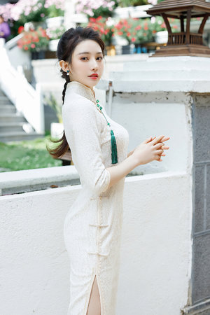 巨ru麻麻奶水雪白肥美喷观看