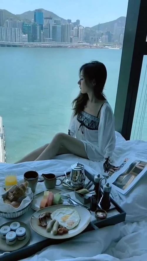 亚洲久久久久久爽淫乱