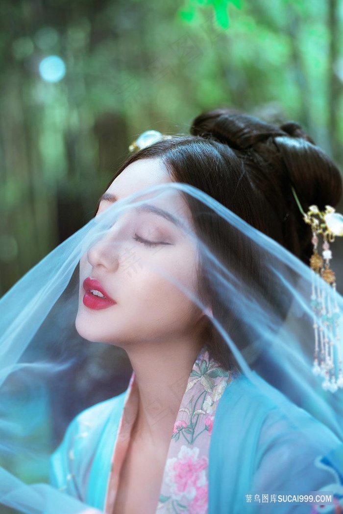 潘金莲被武松舌尖添进去