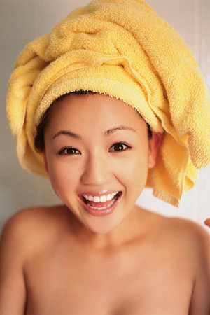 公交车动一下就撞一次视频