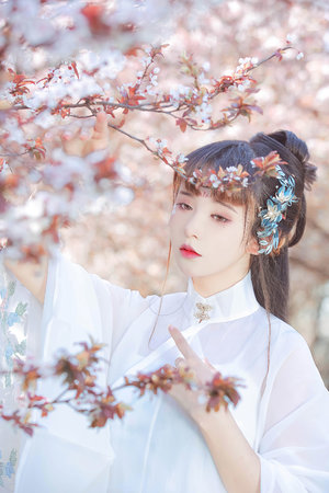 一本久久综合亚洲鲁鲁