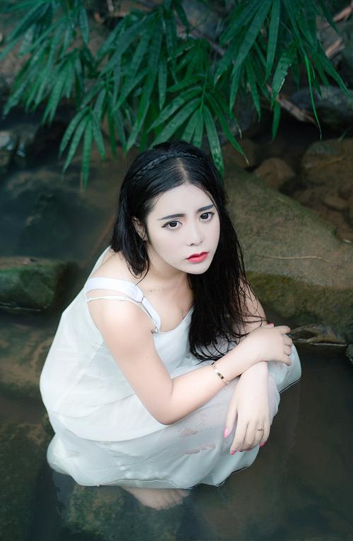 美欧久久久久高清砖码区